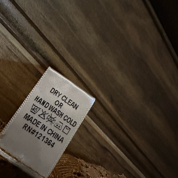 Vocal Tan Lace Bohemian Duster - Picture 6 of 10